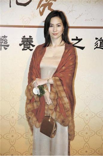 2025年新澳门与香港天天免费精准大全全面释义、专家解析解释与落实